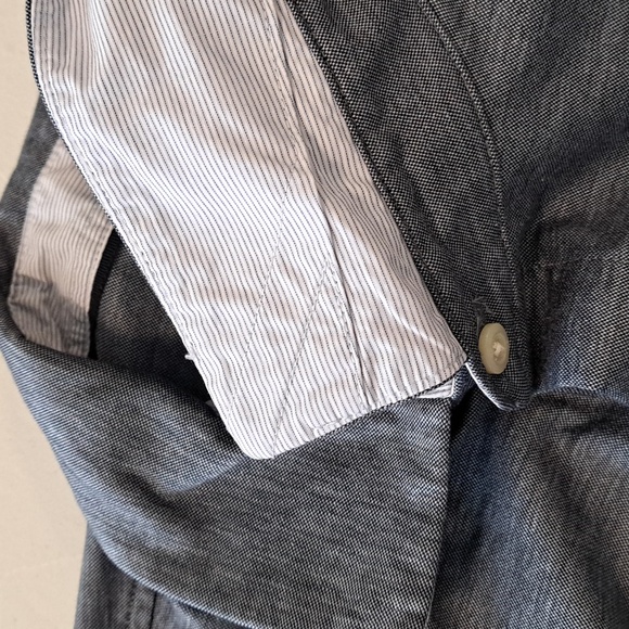 Banana Republic Performance Cotton Knit Button Up Shirt - Size Medium - Picture 4 of 5